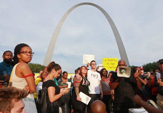 Moment of silence, peace at downtown rally